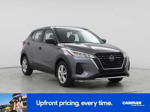 Gray 2024 Nissan Kicks S