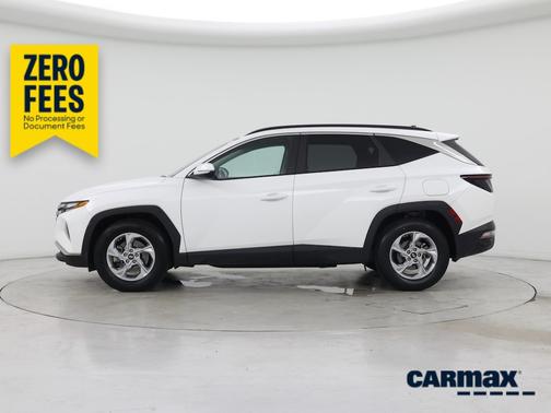 White 2023 Hyundai TUCSON SEL
