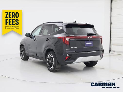Black 2024 Kia Seltos SX