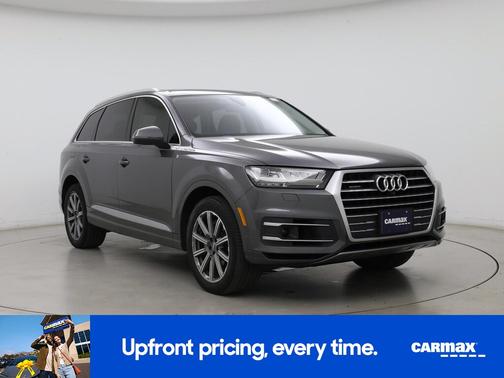 Gray 2019 Audi Q7 Prestige