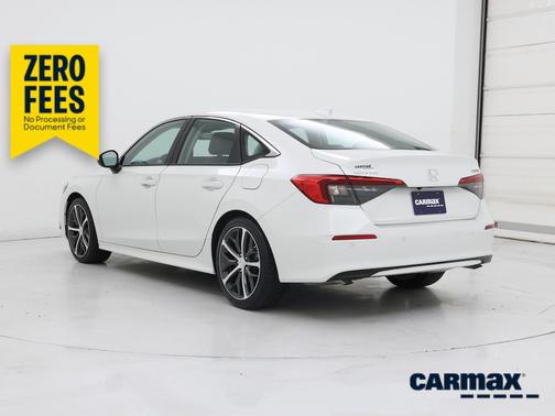 White 2024 Honda Civic Touring