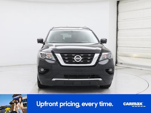 2017 Nissan Pathfinder SL