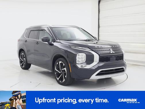 Black 2024 Mitsubishi Outlander SEL