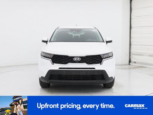 White 2021 Kia Sorento LX