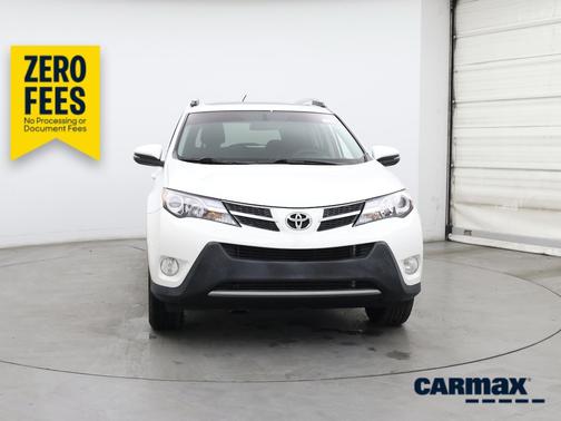 White 2015 Toyota RAV4 XLE