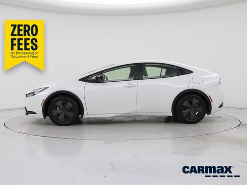 White 2024 Toyota Prius LE