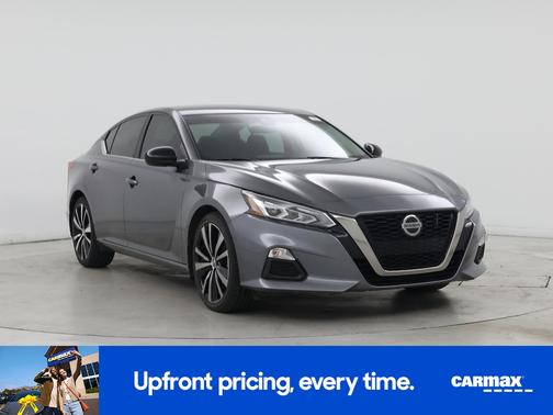 Gray 2022 Nissan Altima SR