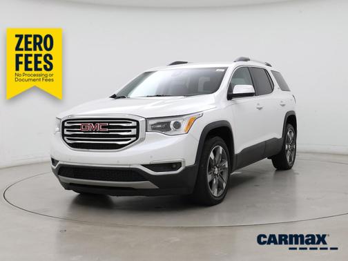 White 2017 GMC Acadia SLT