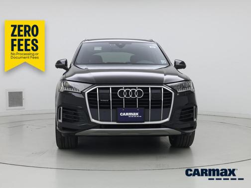 Black 2023 Audi Q7 Premium