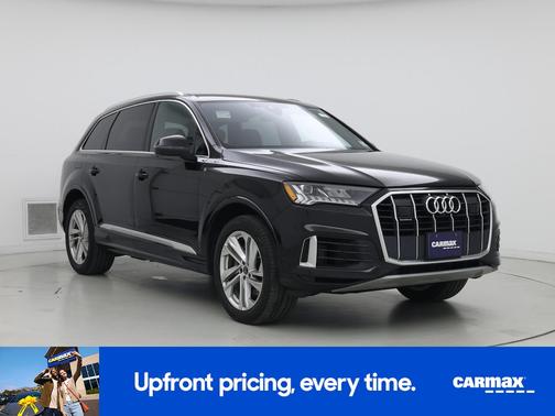 Black 2023 Audi Q7 Premium