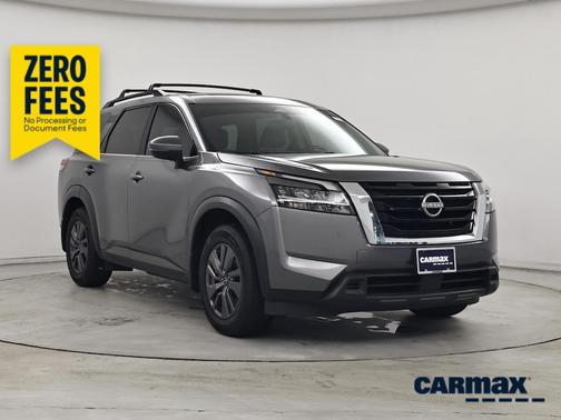 Gray 2022 Nissan Pathfinder SV