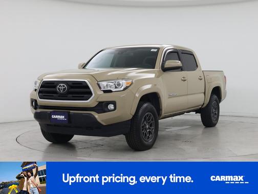 Tan 2018 Toyota Tacoma SR5