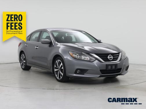 Gray 2017 Nissan Altima SR