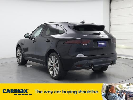 2019 Jaguar F-PACE 30t R-Sport