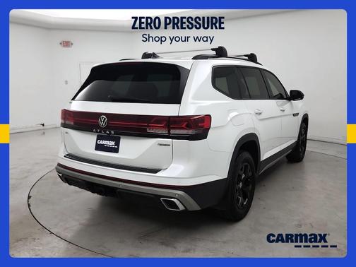 White 2024 Volkswagen Atlas Peak Edition SEL