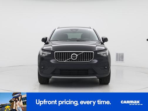 2023 Volvo XC40 B5 Plus Bright Theme