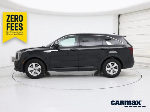Black 2024 Kia Sorento LX