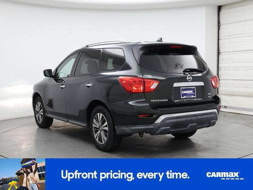 2019 Nissan Pathfinder SV