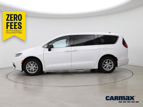 White 2024 Chrysler Pacifica Touring L
