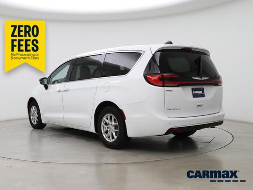 White 2024 Chrysler Pacifica Touring L