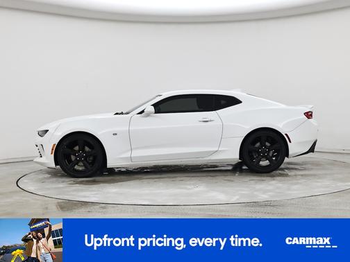 White 2017 Chevrolet Camaro LT