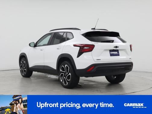 White 2024 Chevrolet Trax 2RS