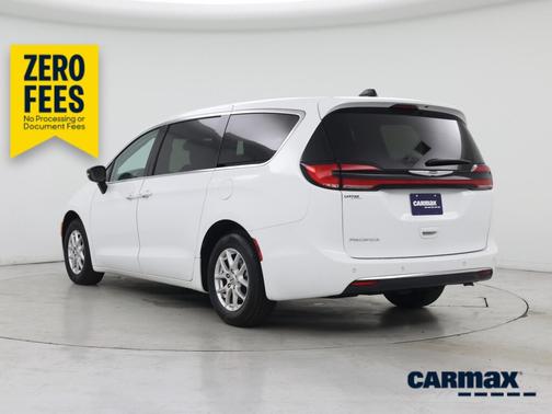 White 2024 Chrysler Pacifica Touring L