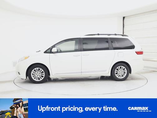 White 2015 Toyota Sienna XLE Premium