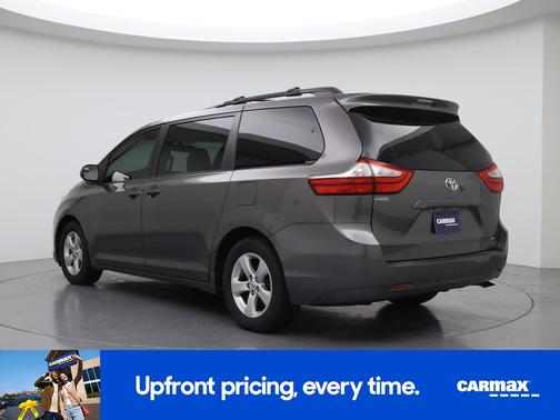 2016 Toyota Sienna LE