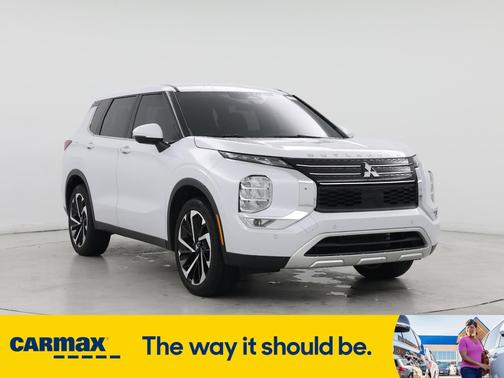 2023 Mitsubishi Outlander SE