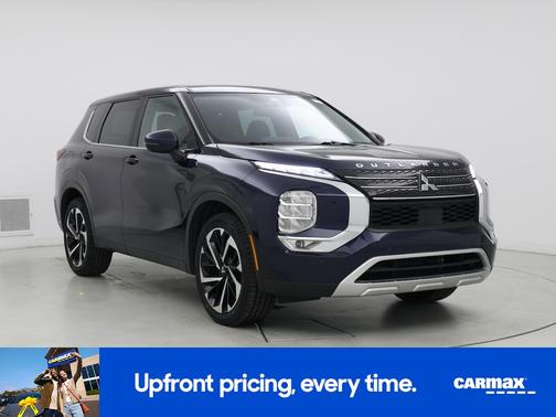 2023 Mitsubishi Outlander SE