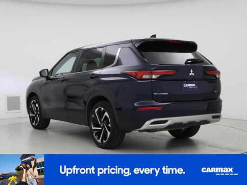 2023 Mitsubishi Outlander SE