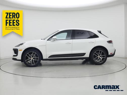 White 2023 Porsche Macan
