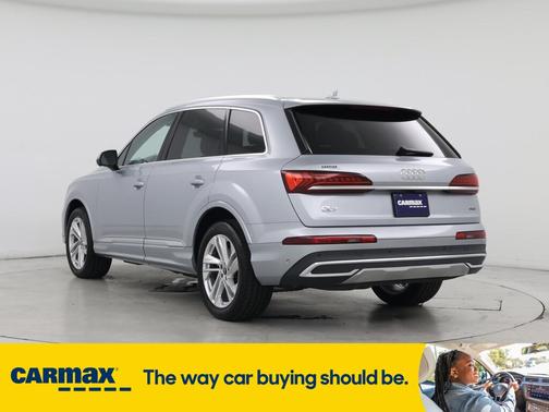 2023 Audi Q7 Premium Plus