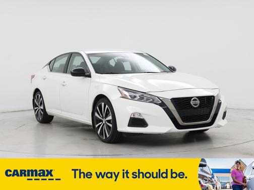 2022 Nissan Altima SR