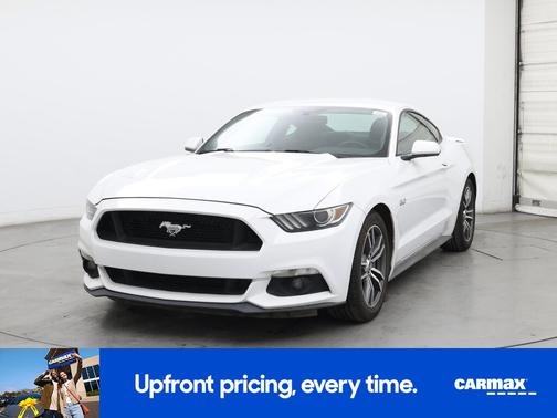 White 2015 Ford Mustang GT