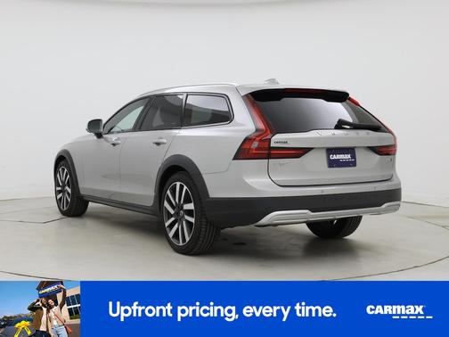 Silver 2024 Volvo V90 Cross Country B6 Ultimate