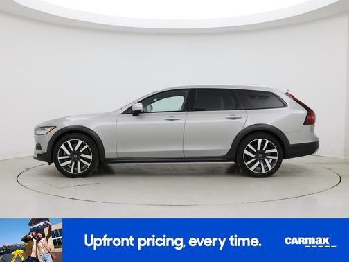 Silver 2024 Volvo V90 Cross Country B6 Ultimate