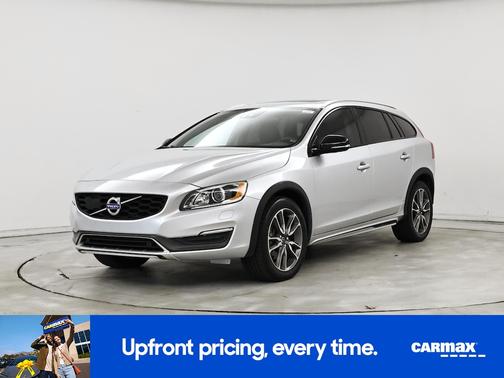 2015 Volvo V60 Cross Country T5 Platinum