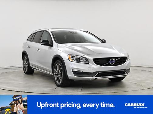 2015 Volvo V60 Cross Country T5 Platinum