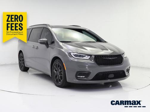 Gray 2023 Chrysler Pacifica Touring L