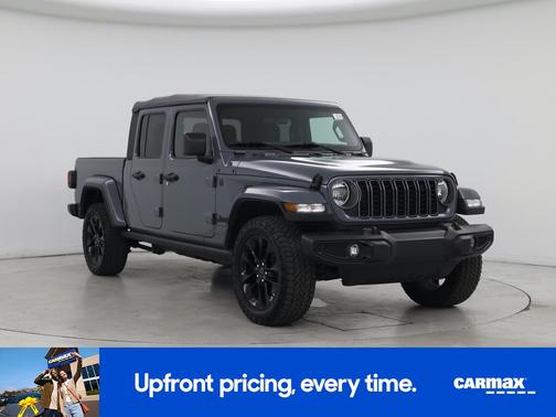 Gray 2025 Jeep Gladiator Nighthawk