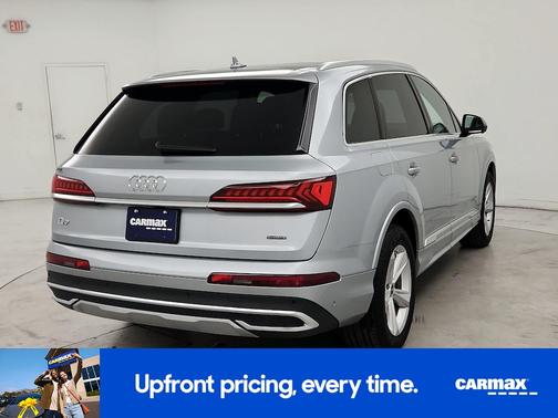 2024 Audi Q7 Premium Plus