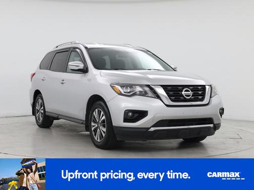 2017 Nissan Pathfinder SV