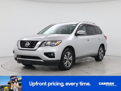 2017 Nissan Pathfinder SV