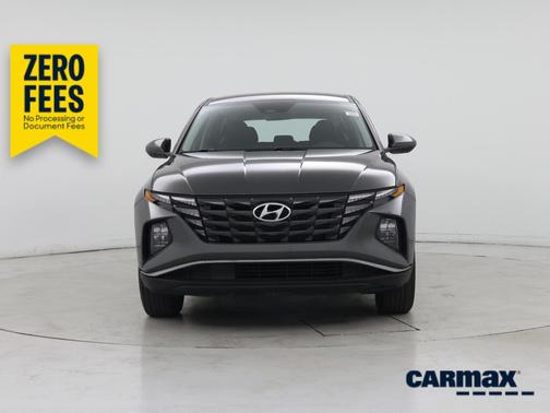 Gray 2023 Hyundai TUCSON SE