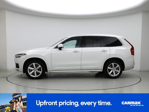 2021 Volvo XC90 T5 Momentum