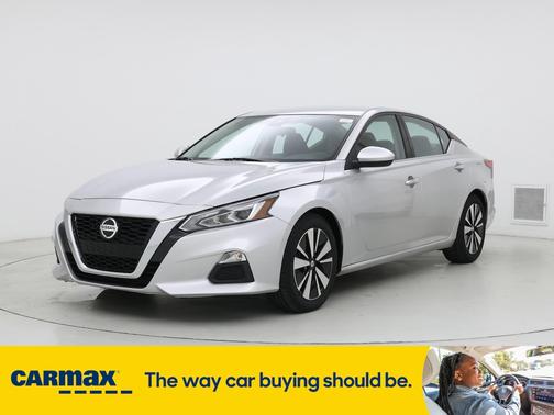 2022 Nissan Altima SV
