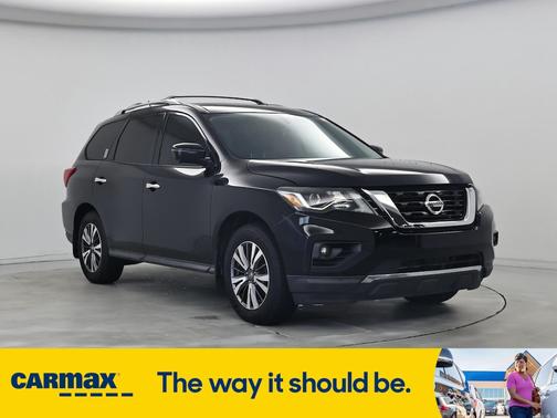 2017 Nissan Pathfinder SL