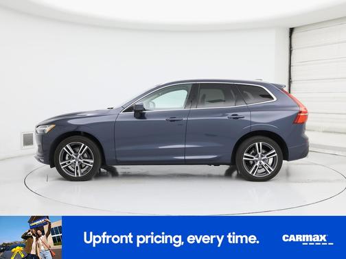 2021 Volvo XC60 T5 Momentum